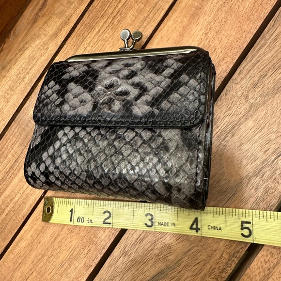 Patricia Nash black/grey snake-like leather wallet. New without tags. - Picture 7 of 16